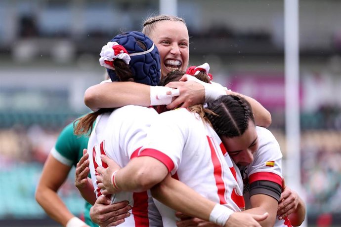 Las jugadoras españolas celebran uno de sus ensayos en su partido ante Irlanda del Mundial de Rugby de 2025