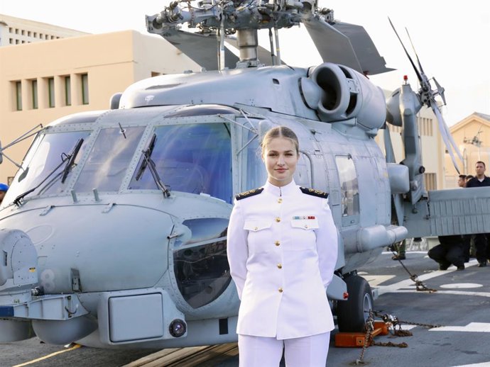 Archivo - La Princesa Leonor, durante su formación militar naval en La Armada