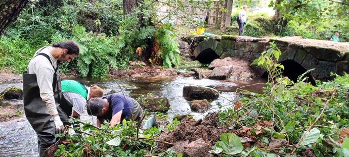 Limpieza del río Gafos de la iniciativa Vaipolorío