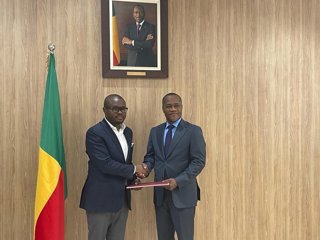 Archivo - Romuald Wadagni, Minister of Economy and Finance for Benin Anicet Houngbo, Managing Director Webb Fontaine Benin