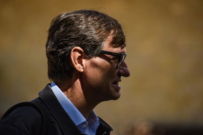 O Presidente da Generalitat de Catalunya, Salvador Illa, dirige a III Trobada del Govern, em Vilar Rural, em 29 de agosto de 2025, em Arnes, Tarragona, Catalunha (Espanha). Esta é a terceira reunião do Executivo fora do Palau de la Generalitat este ano.