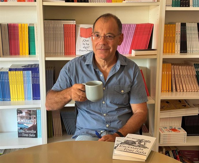 El escritor Toni Sala