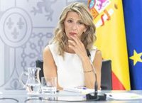 Yolanda Díaz defiende un pacto contra incendios con las CCAA y clama: "La prevención no puede estar en manos privadas"