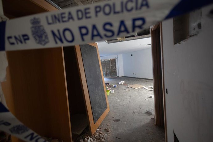 Archivo - Interior del hotel okupado en el barrio de San Blas, a 26 de febrero de 2025, en Madrid (España).