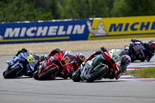 Archivo - 05 ZARCO Johann (fra), LCR Honda Castrol, Honda RC213V, action with 10 MARINI Luca (ita), Honda Team, Honda RC213V during the 2025 MotoGP Tissot Grand Prix of Czechia, at Brno, from July 18 to 20, in Czech Republic - Photo Studio Milagro / DPPI