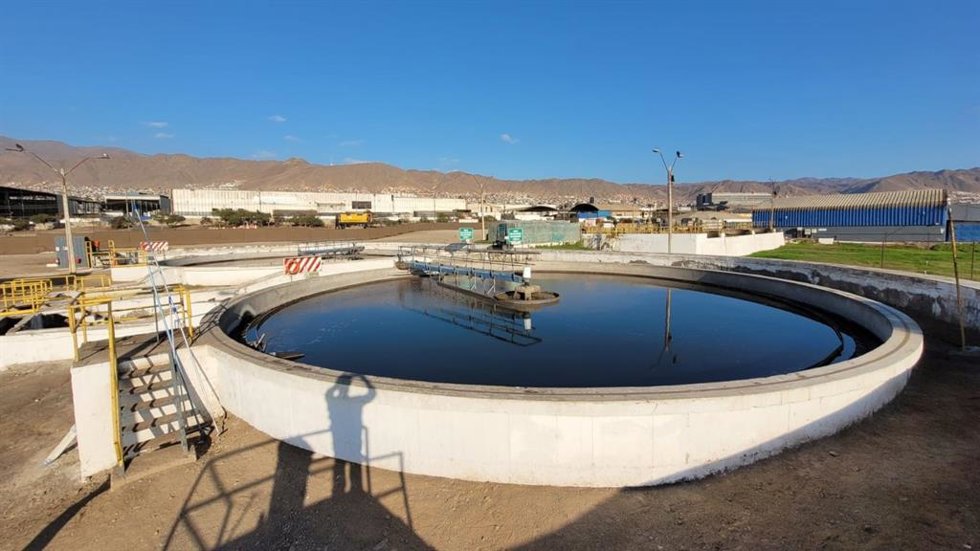 Archivo - Planta de tratamiento de agua en Chile de Sacyr