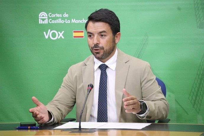 Archivo - El portavoz de Vox, Iván Sánchez, en una foto de archivo.