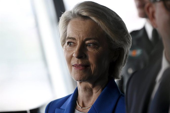 29 August 2025, Finland, Hèlsinki: European Commission President Ursula von der Leyen stands stands on board the Finnish border guard ship Turva during her short visit to Hèlsinki. Photo: Antti Aimo-Koivisto/Lehtikuva/dpa