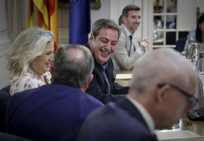 Archivo - El síndic de Vox a Les Corts, José Mª LLanos