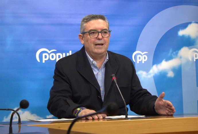 Archivo - El diputado del PP en las Cortes de C-LM Santiago Lucas Torres en una foto de archivo.