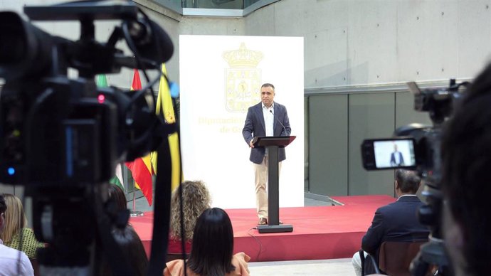 El presidente de la Diputación de Granada, Francis Rodríguez