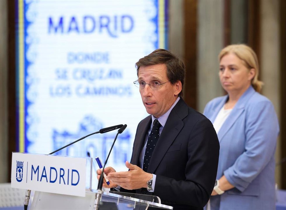 El alcalde de Madrid, José Luis Martínez-Almeida, preside la reunión del equipo de Gobierno municipal, en la Casa de la Villa, a 1 de septiembre de 2025, en Madrid (España). Almeida vuelve a la agenda política presidiendo la reunión del equipo de Gobier