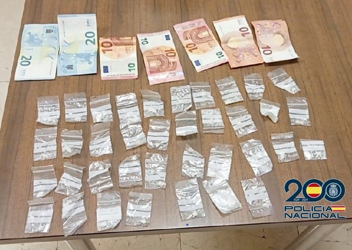 Material intervenido por la Policía Nacional en Ourense.