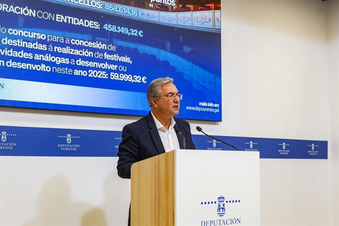 El presidente de la Diputación de Ourense, Luis Menor, ofrece una rueda de prensa para dar cuenta de los asuntos aprobados en Junta de Gobierno