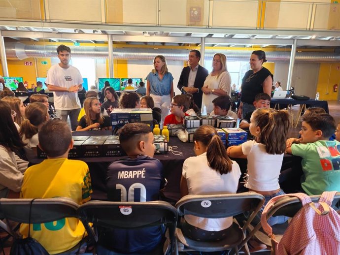Visita al campamento digital Tecnotribu en Baeza.