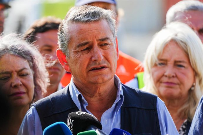 El consejero de la Presidencia, Interior, Diálogo Social y Simplificación Administrativa, Antonio Sanz