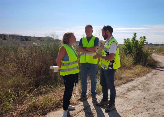 Pilar Bernabé durante la visita a los trabajos