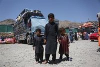 Organizaciones humanitarias piden ayuda "inmediata" para los niños tras el terremoto en Afganistán