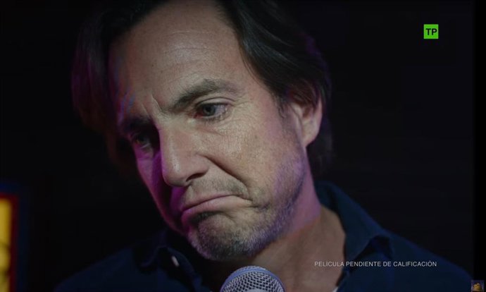 Tráiler de Sin conexión, la película dirigida por Bradley Cooper con Will Arnett y Laura Dern