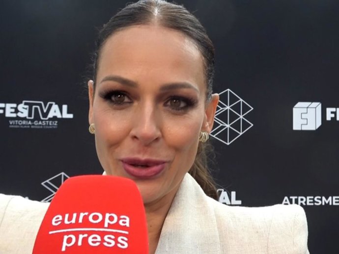 EVA GONZÁLEZ PRESENTA LA NUEVA TEMPORADA DE 'LA VOZ' EN EL FESTIVAL DE VITORIA