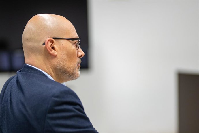 Archivo - Arxiu- El periodista acusat d'una agressió sexual, Saül Gordillo, durant el juí
