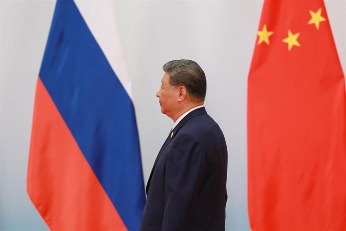 01 September 2025, China, Tianjin: Xi Jinping, President of China, arrives for a meeting of the SCO (Shanghai Cooperation Organisation) Heads of State Council at the Meijiang Convention and Exhibition Centre. 