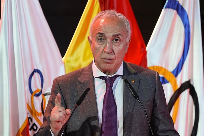 Archivo - El presidente del COE, Alejandro Blanco, en la sede de dicho organismo en Madrid.