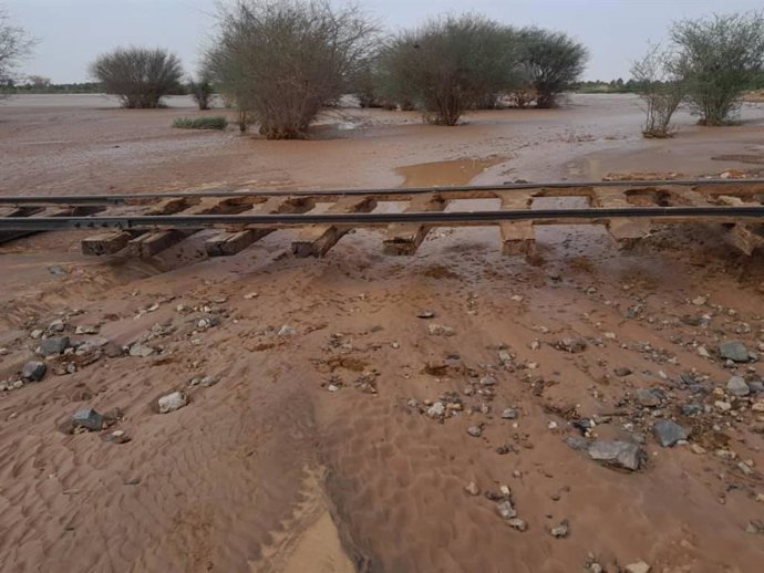 Archivo - ABU HAMAD (SUDAN), Aug. 6, 2024  -- Photo taken on Aug. 6, 2024 shows an area affected by floods in Abu Hamad city, northern Sudan. Heavy rains and floods have been hitting Abu Hamad city in the River Nile state, northern Sudan, since Monday eve