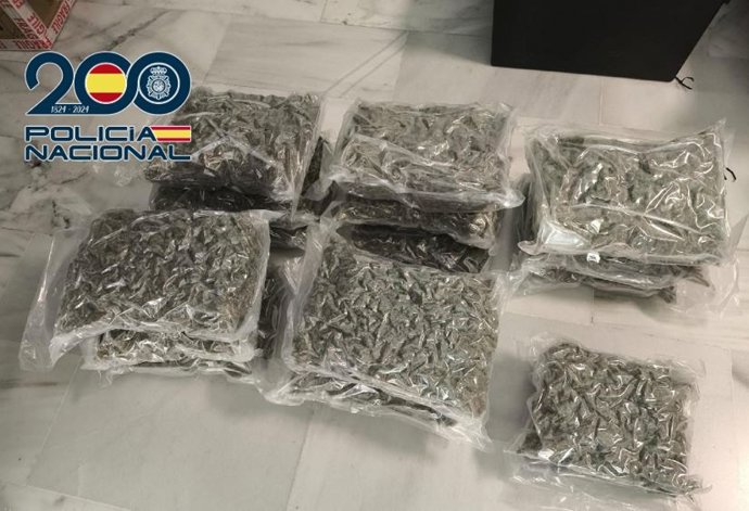 Droga intervenida en el vehículo