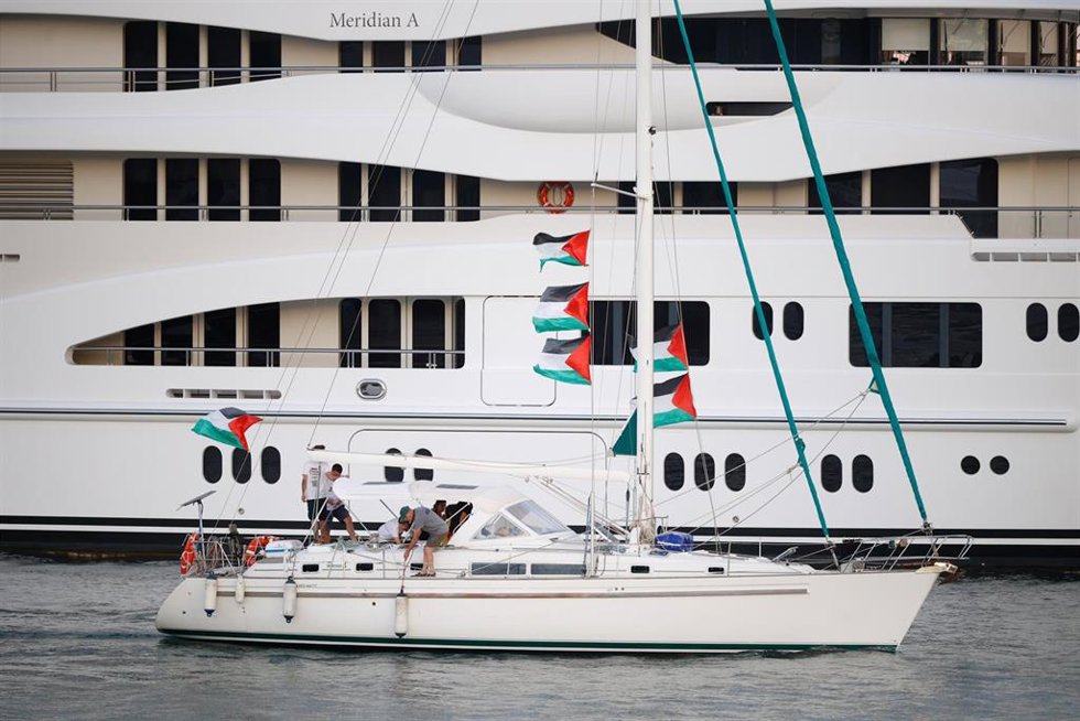 La Global Sumud Flotilla vuelve a partir desde el Puerto de Barcelona, a 1 de septiembre de 20256, en Barcelona, Catalunya (España). La veintena de embarcaciones de la Global Sumud Flotilla que tuvieron que regresar el domingo por la noche al Puerto de