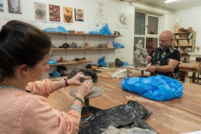 Archivo - Taller de cerámica de Camargo