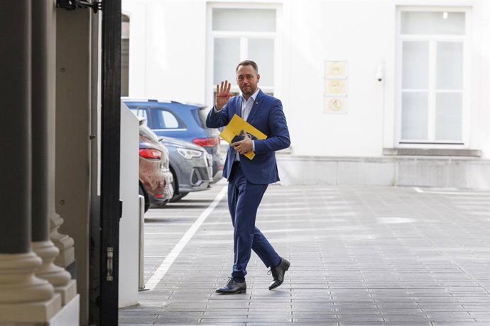 O vice-primeiro-ministro e ministro das Relações Exteriores, Maxime Prevot, chega para uma reunião "Kern" que reúne ministros selecionados do governo federal, na segunda-feira, 01 de setembro de 2025, em Bruxelas. Os ministros discutirão a situação humani