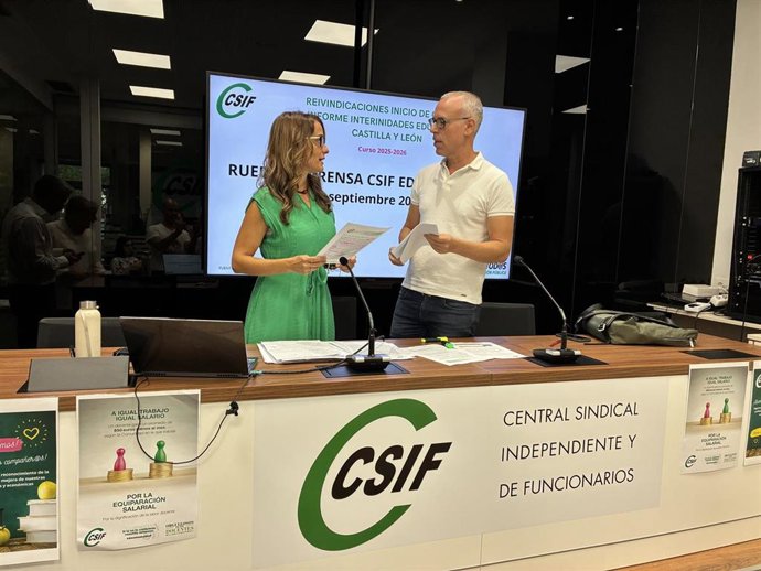 Isabel Madruga y Mariano González, momentos antes de informar en rueda de prensa sobre el inicio de curso escolar.