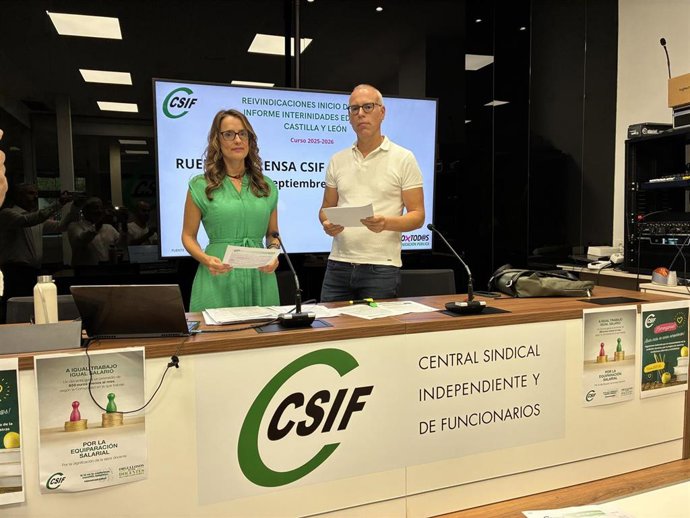 Isabel Madruga y Mariano González, antes de informar sobre el inicio del curso escolar.