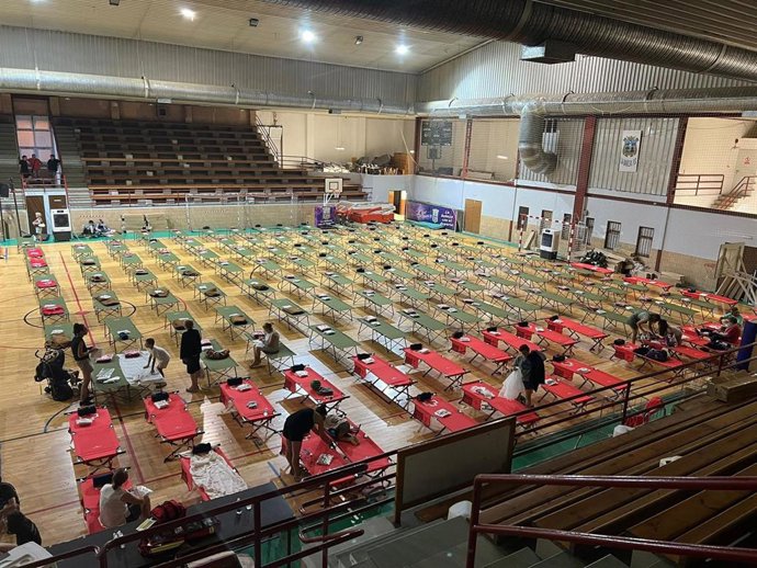 Uno de los albergues habilitados para atender a los afectados por los incendios en la provincia de León.