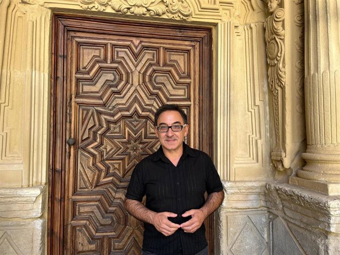 El profesor de Psicología y cinéfilo Ángel Cagigas en la Sede Antonio Machado de la UNIA.