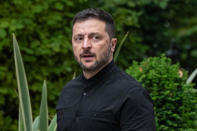 August 14, 2025, London, England, United Kingdom: Ukrainian President VOLODYMYR ZELENSKY meets UK Prime Minister Keir Starmer at 10 Downing Street in London for talks on bilateral relations and the war in Ukraine. The meeting comes ahead of planned discus