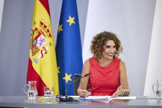 La vice-presidenta primera i ministra d'Hisenda, María Jesús Montero, durant una roda de premsa posterior a la reunió del Consell de Ministres, a 2 de setembre de 2025, a Madrid (Espanya).