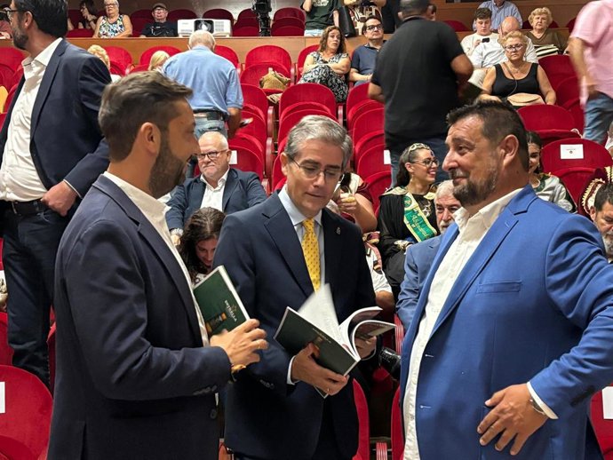 Presentación del Anuario Festero de Moros y Cristianos 'Civitas Murcie'