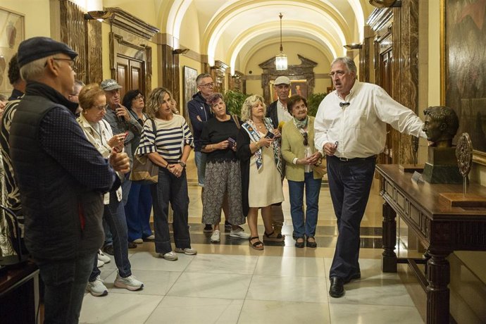 Visita guiada al Ayuntamiento de Pamplona.