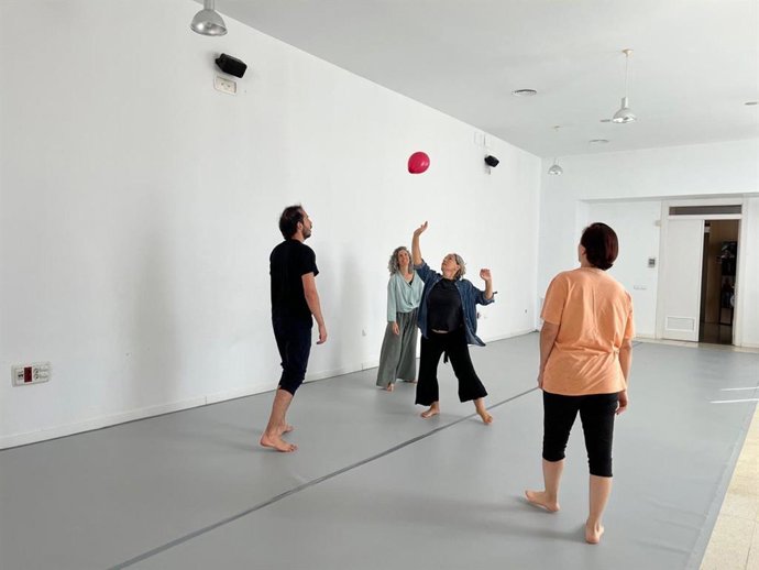 La Diputación de Cáceres y Aupex impulsan la formación en danza comunitaria con el proyecto AcercaDanza Lab en Casar de Cáceres