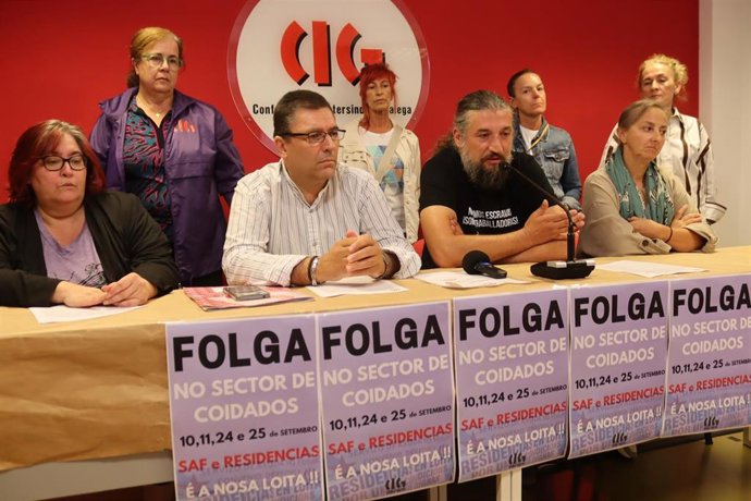 Rueda de prensa de la CIG para convocar paros y movilizaciones en residencias de mayores y privadas y SAF, en Santiago de Compostela