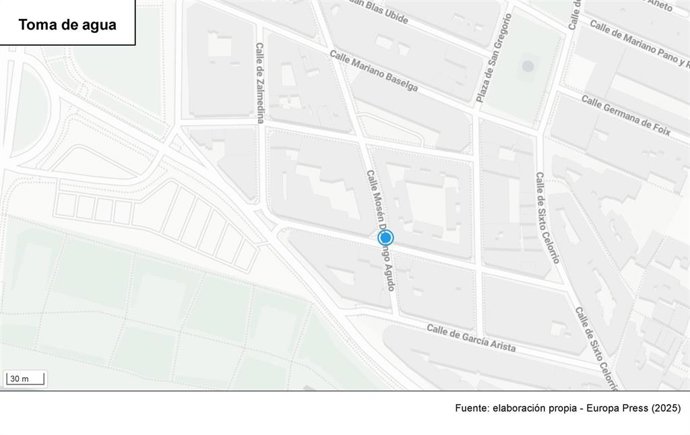 El Ayuntamiento de Zaragoza habilita una toma de agua potable en la calle Mosén Domingo tras el incendio de un garaje