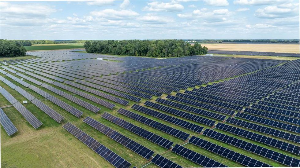 Archivo - Planta solar.