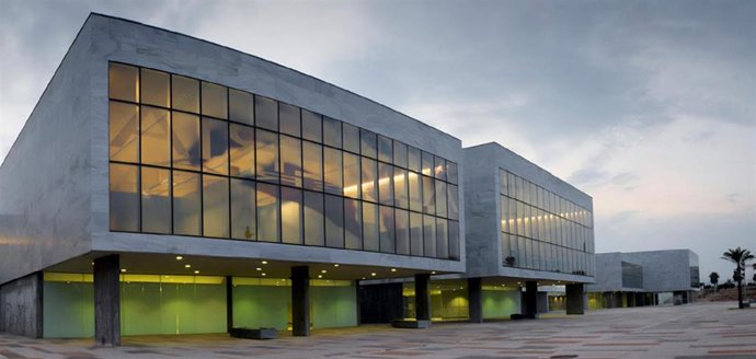 Palacio de Congresos de El Toyo, en Almería.