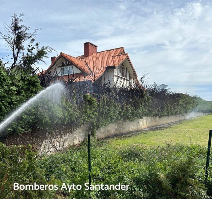 Incendio en una casa de Santander.