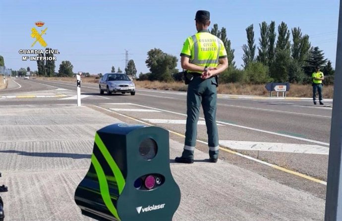 Control de velocidad de la Guardia Civil.
