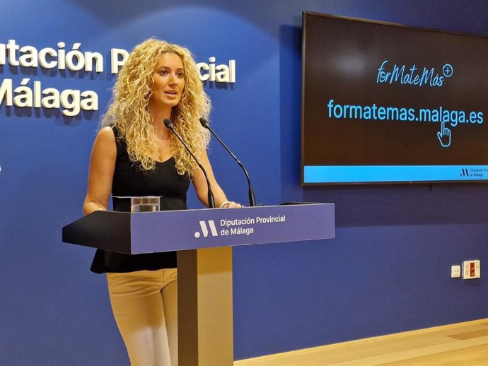 La diputada de Empleo y Formación, María del Carmen Márquez, ha presentado esta acción formativa, recalcando su carácter innovador, alineado con las demandas actuales del mercado laboral y con los retos que plantea la transformación digital y productiva.