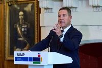 Page advierte del peligro de los populismos en la Unión Europea: "Son un troyano que intenta destrozarla desde dentro"