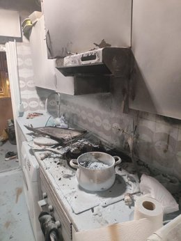 Imagen de la cocina afectada por el incendio.